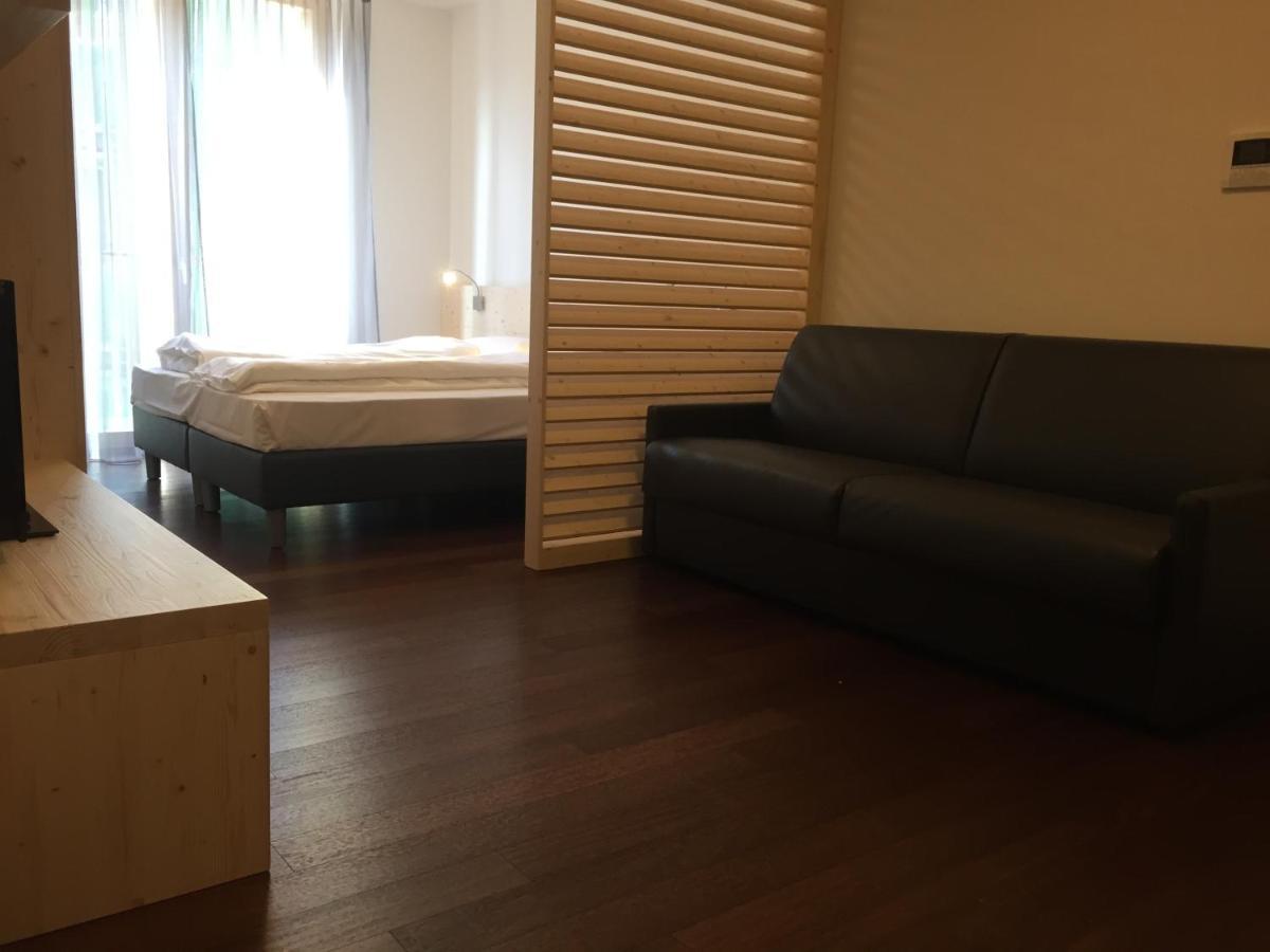 Komodo Short Stay Apartments Trento Exterior photo