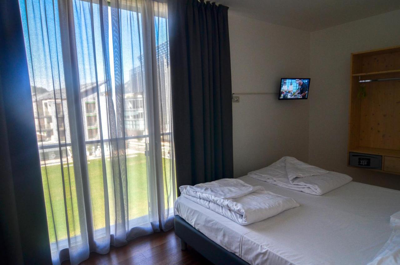 Komodo Short Stay Apartments Trento Exterior photo