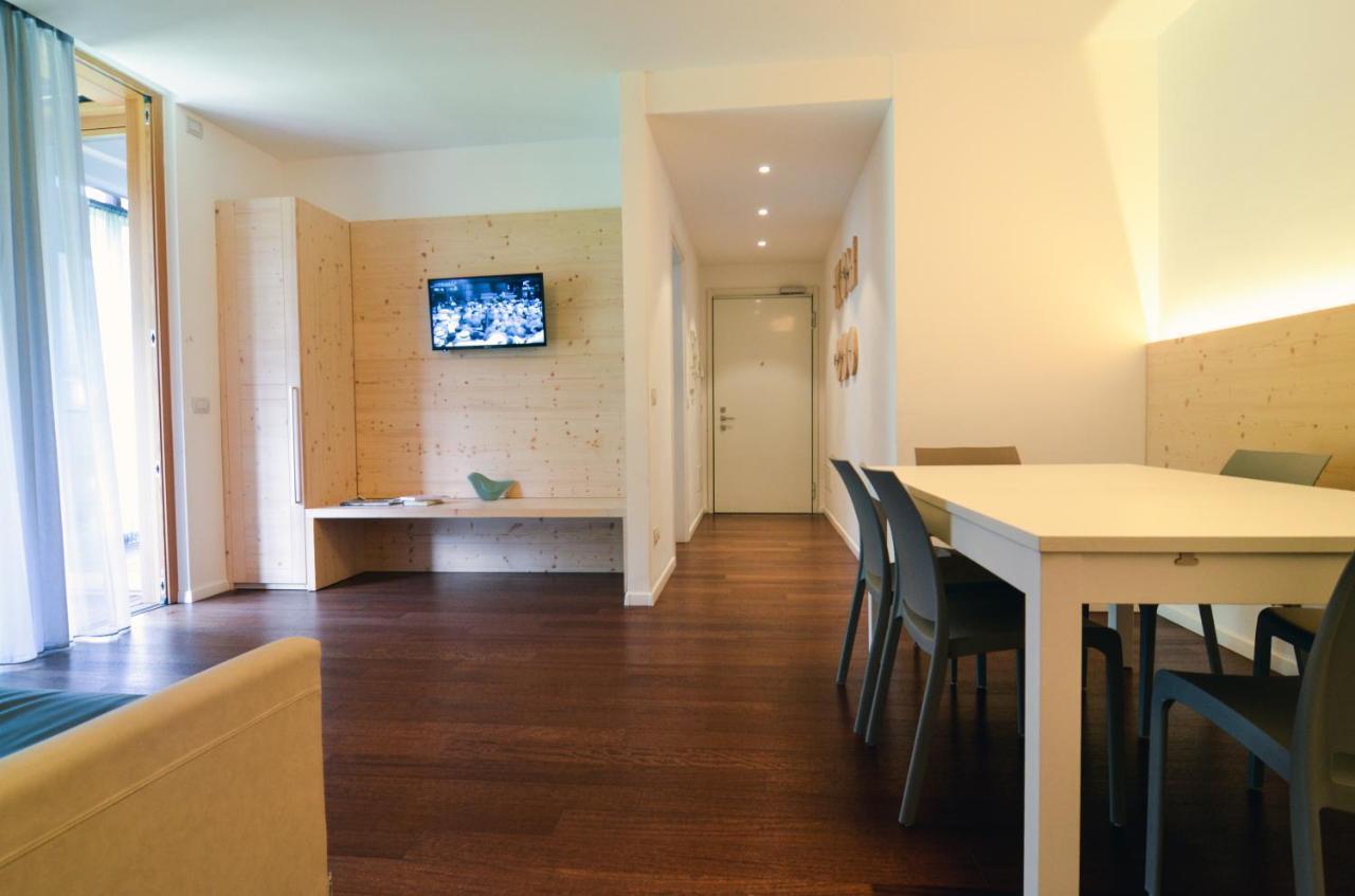 Komodo Short Stay Apartments Trento Exterior photo