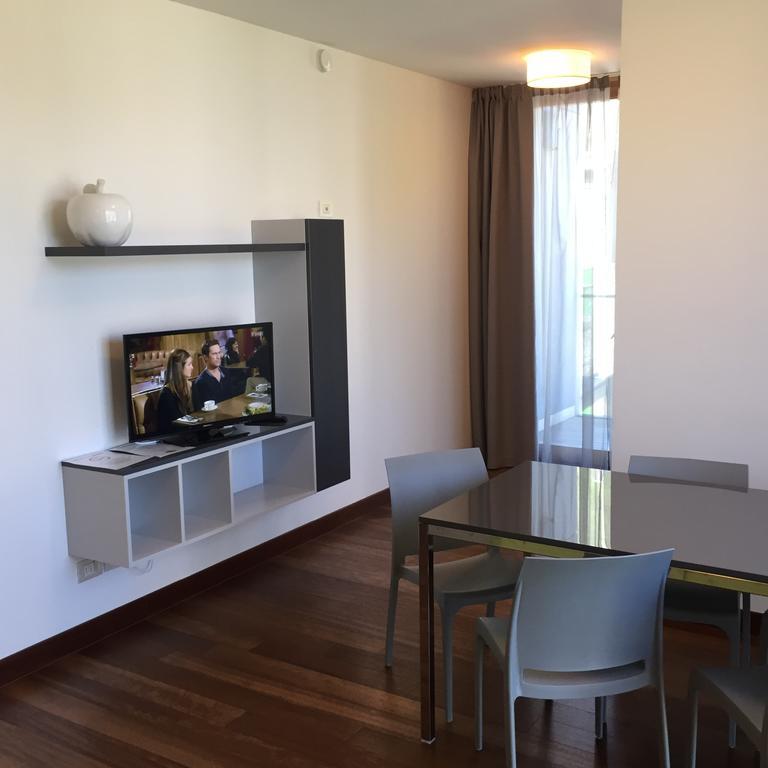 Komodo Short Stay Apartments Trento Exterior photo