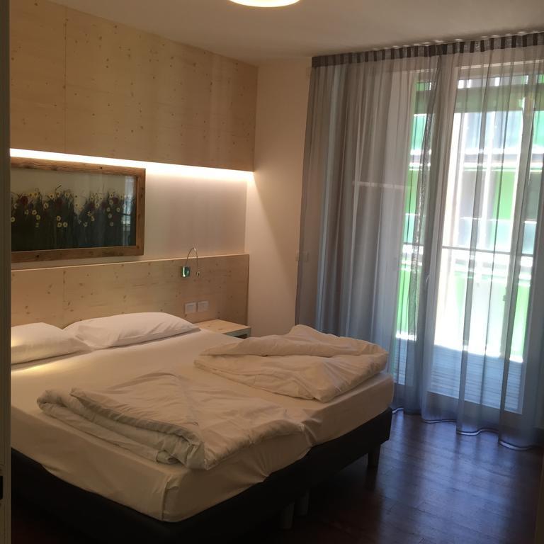 Komodo Short Stay Apartments Trento Exterior photo