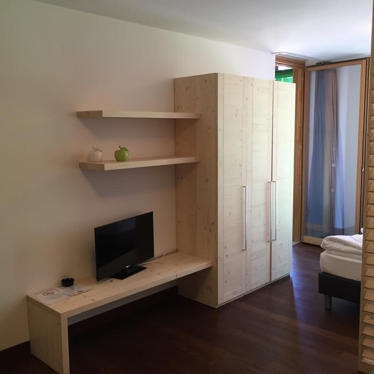 Komodo Short Stay Apartments Trento Exterior photo