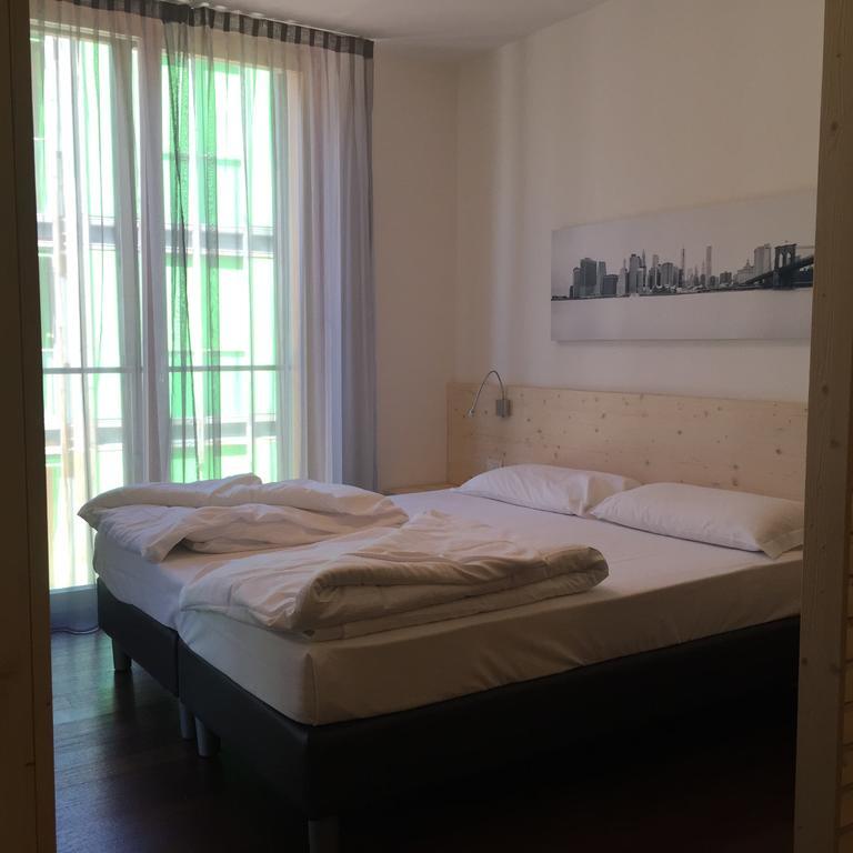Komodo Short Stay Apartments Trento Exterior photo