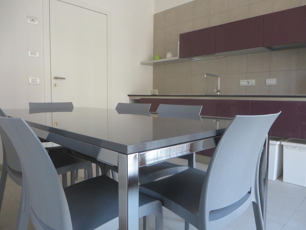 Komodo Short Stay Apartments Trento Exterior photo