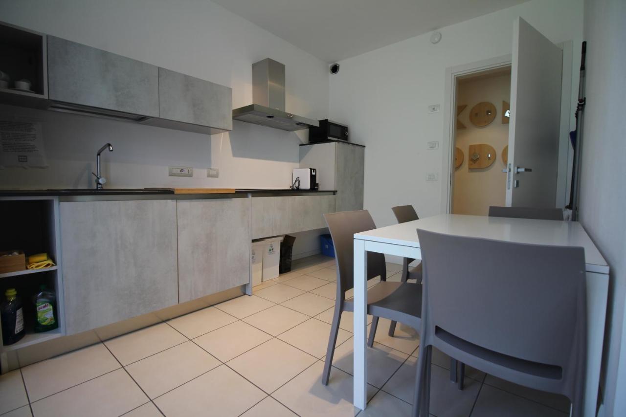 Komodo Short Stay Apartments Trento Exterior photo